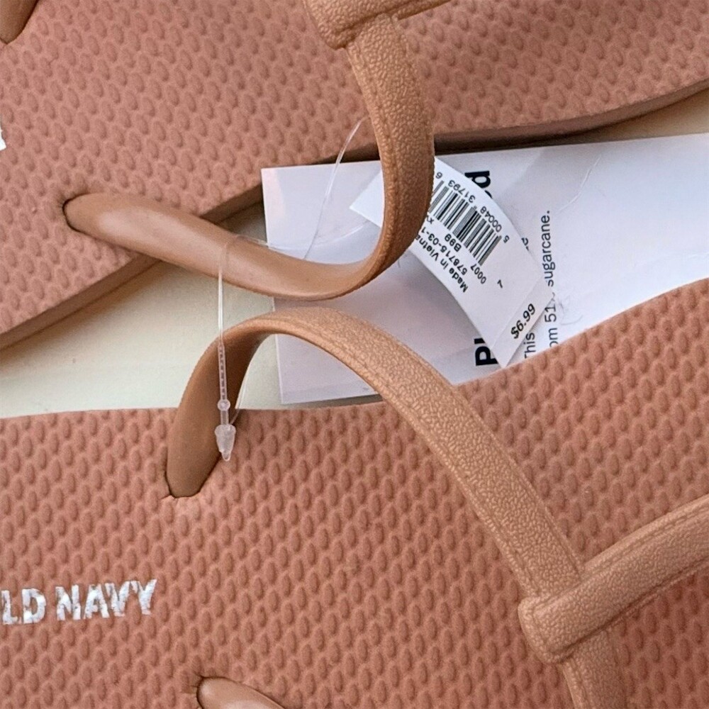 Old Navy Womens Tan T-Strap Thong Flip Flop Sandals Beach Pool w/ Tags - Picture 5 of 5